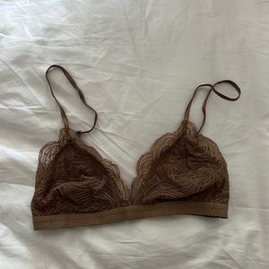 Aritzia tan bralette